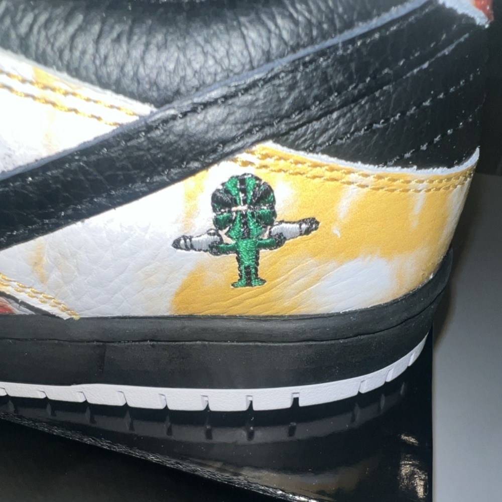 Nike SB Dunk Low Pro Rayguns Black Men's Size 8.5 Medium Skateboarding Shoes‎ - Picture 4 of 11